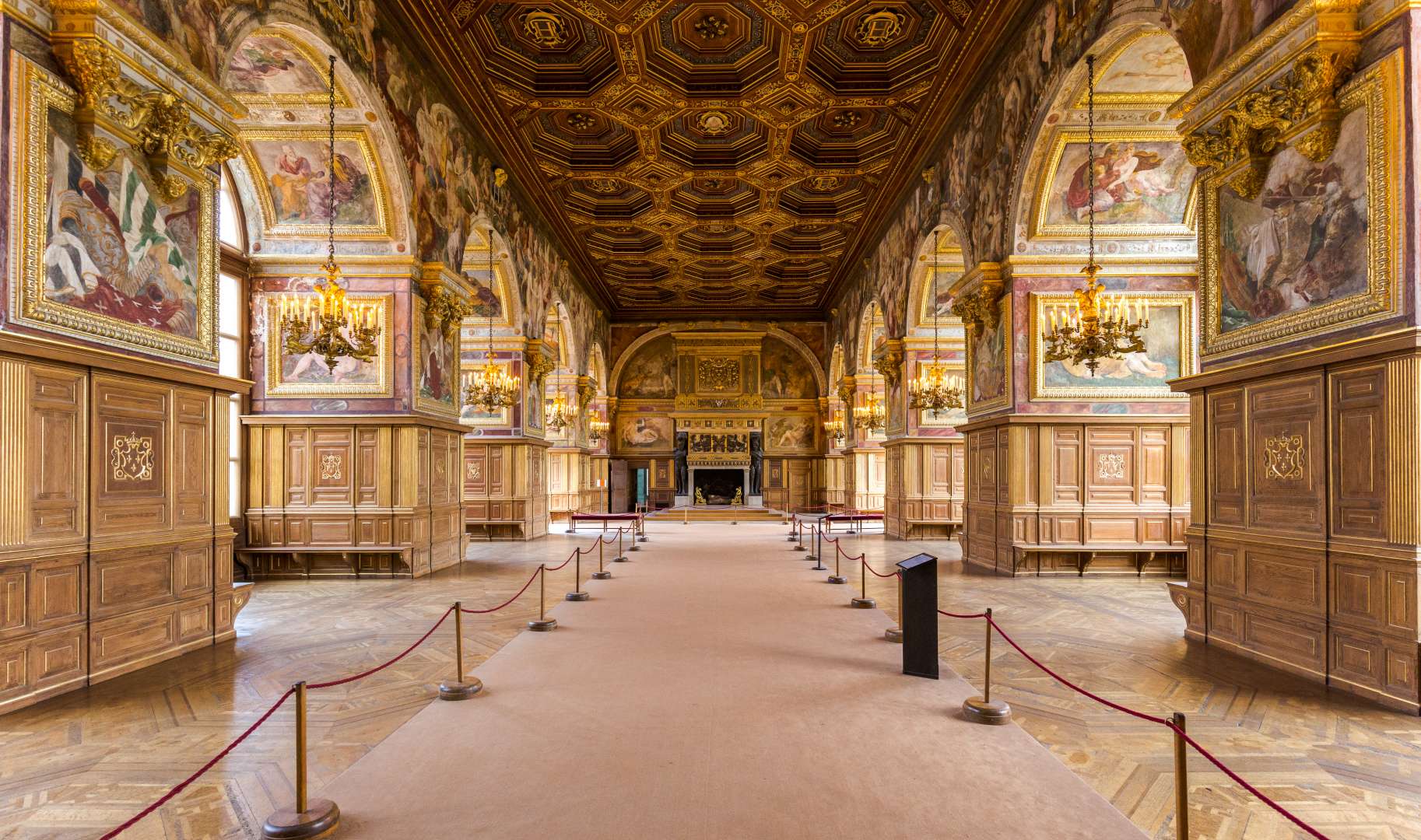 Fontainebleau - Salle De Bal Du Château
